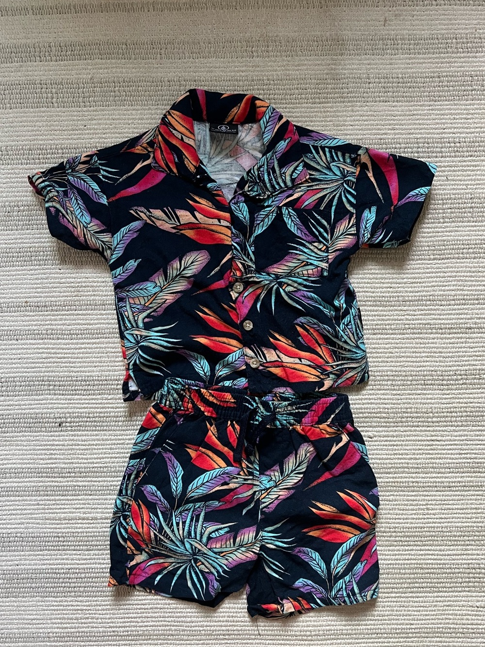 Volcom Toddler Boy 3T Black Floral Print Button-Down Top with Bright Accents